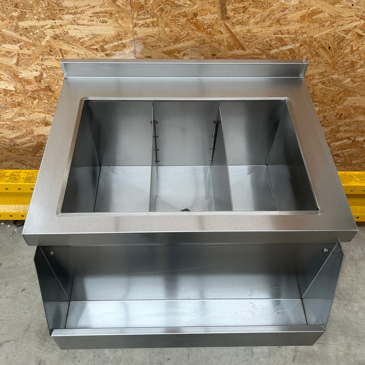 Insulated 3 Compartment Ice well