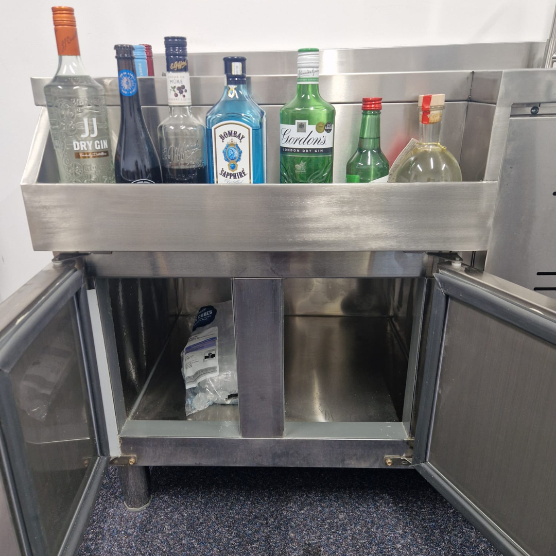 Cocktail Station with integrated Drinks Fridge - 1500x700x900