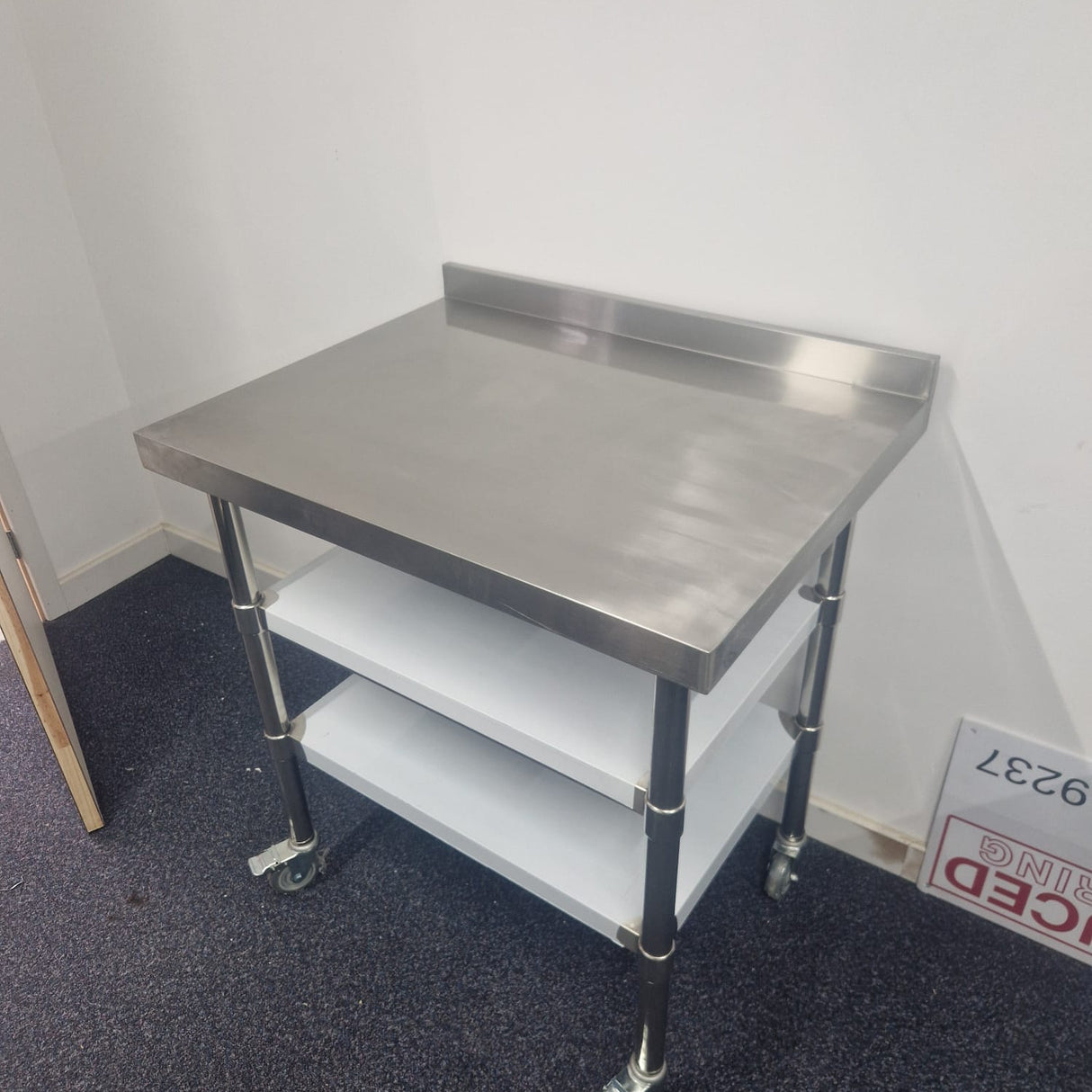B Grade -Wall Prep table 900x700x990mm (WxDxH) -Scratched Work top