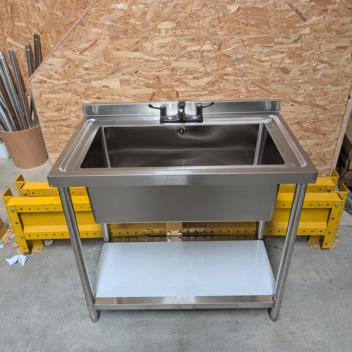 Single Bowl Sink 1000x600x900mm - Large Centre Bowl