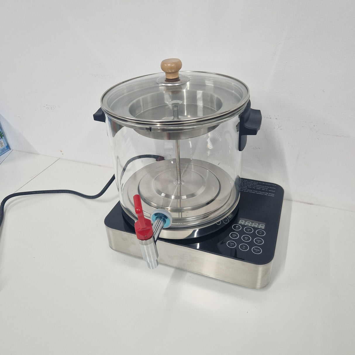 Tea Boiler with steam strainer