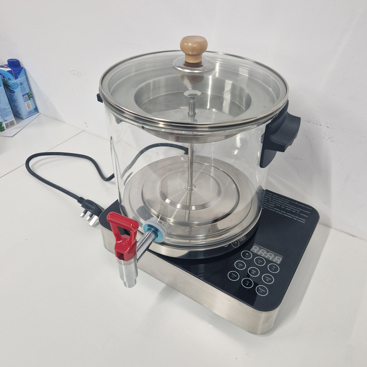 Tea Boiler with steam strainer