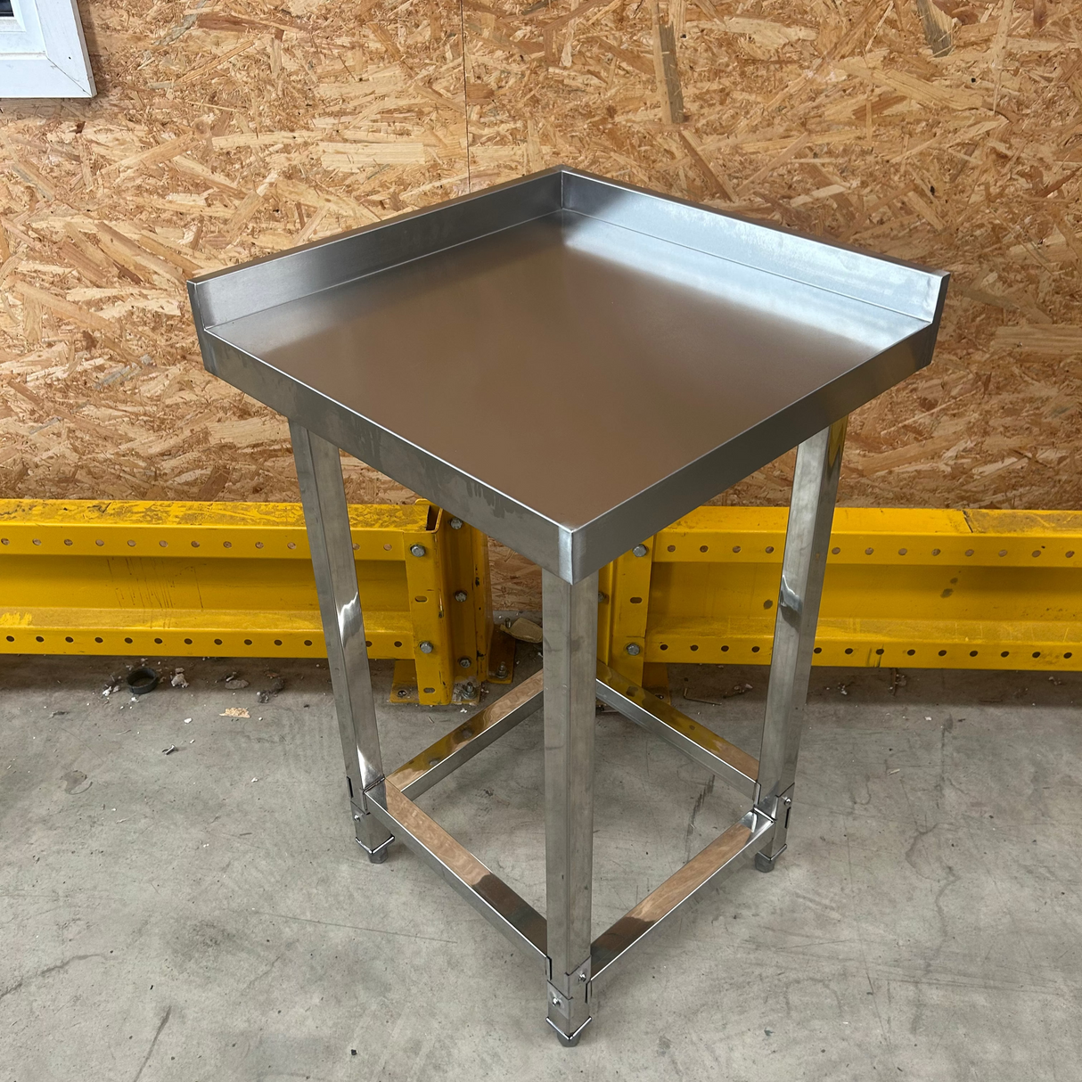 Corner Table for Cocktail Bar Range 580x580mm